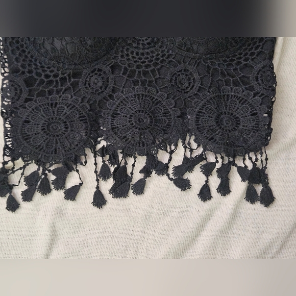 Lace Spaghetti Straps Golden Zipper Top - Picture 2 of 6